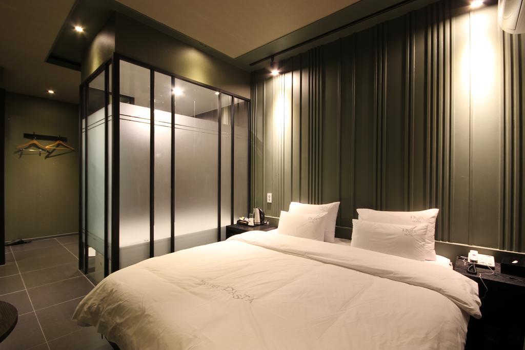 Hotel 38.5 Jinhae Changwon Exteriör bild