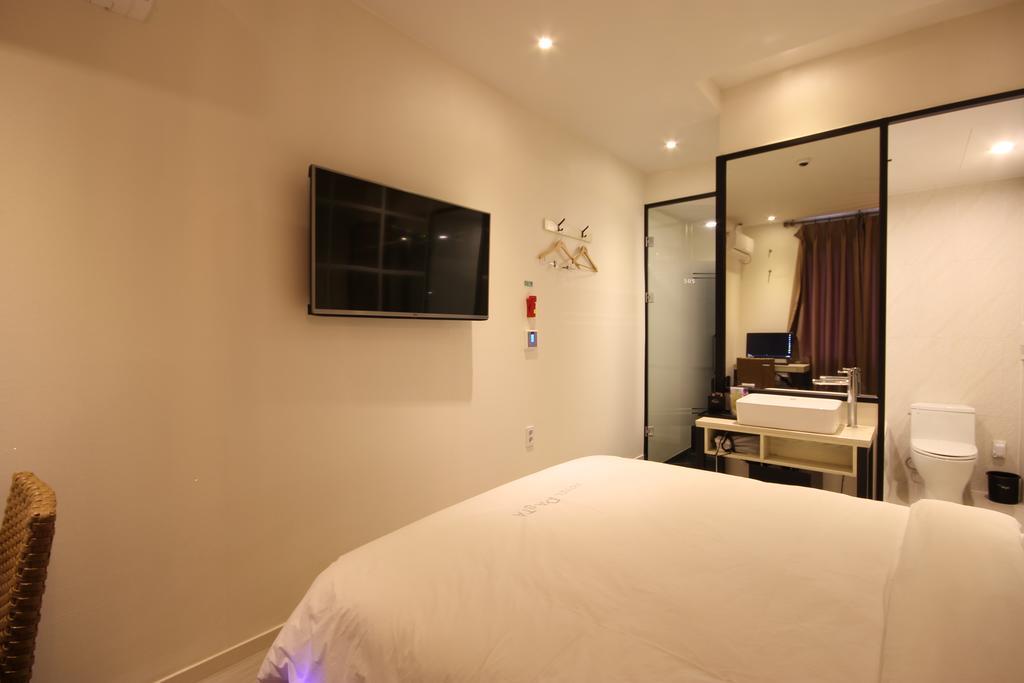 Hotel 38.5 Jinhae Changwon Exteriör bild
