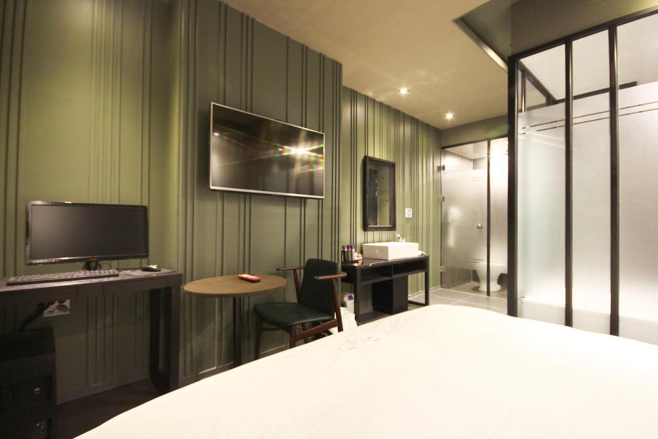 Hotel 38.5 Jinhae Changwon Exteriör bild