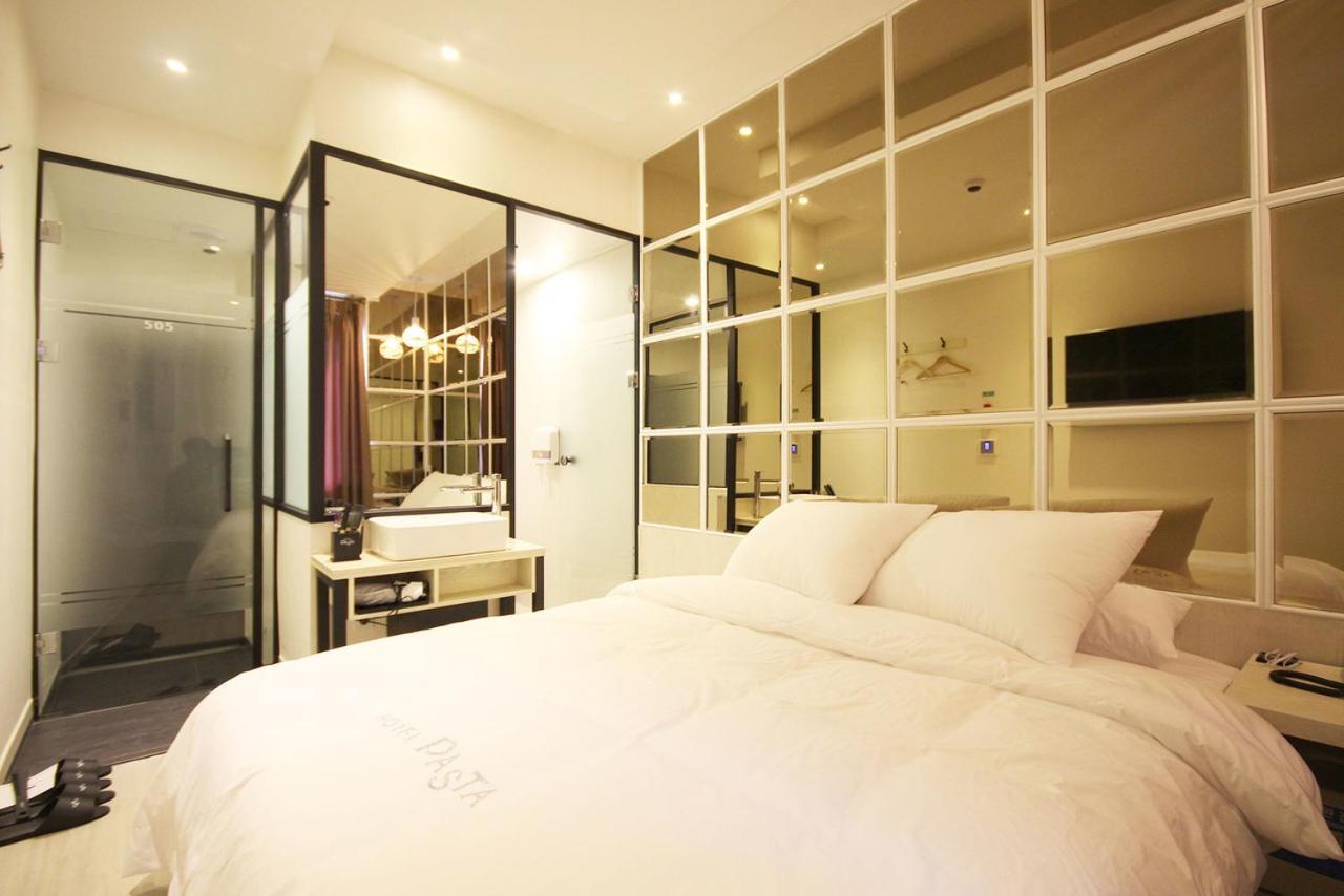 Hotel 38.5 Jinhae Changwon Exteriör bild